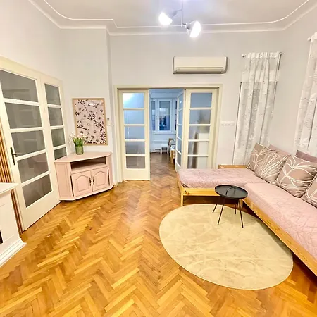 'Tide Frame' Apartment - Big, Super Central, 2 Bathrooms * Burgasz