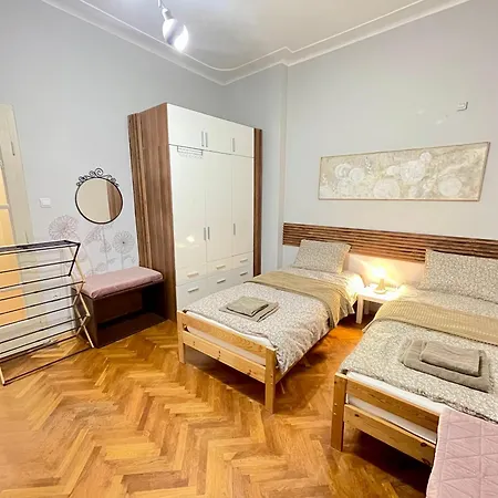 'tide Frame' - Big, Super Central, 2 Bathrooms بورغاس