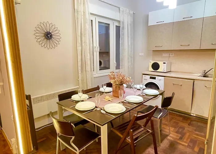 'Tide Frame' Apartment - Big, Super Central, 2 Bathrooms Burgas