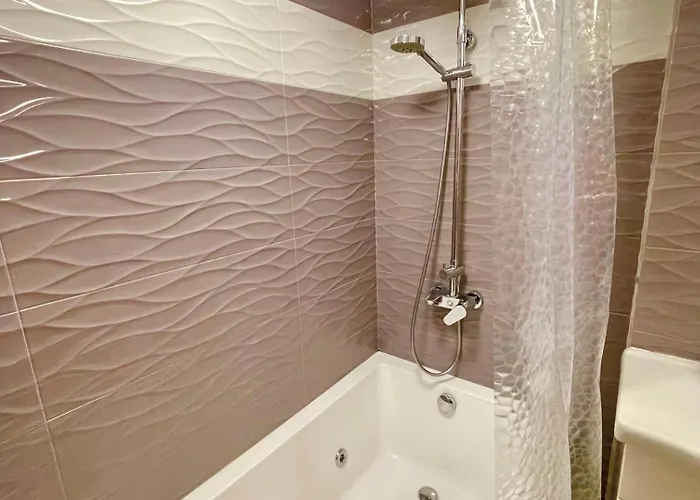 'Tide Frame' Apartment - Big, Super Central, 2 Bathrooms Апартаменты